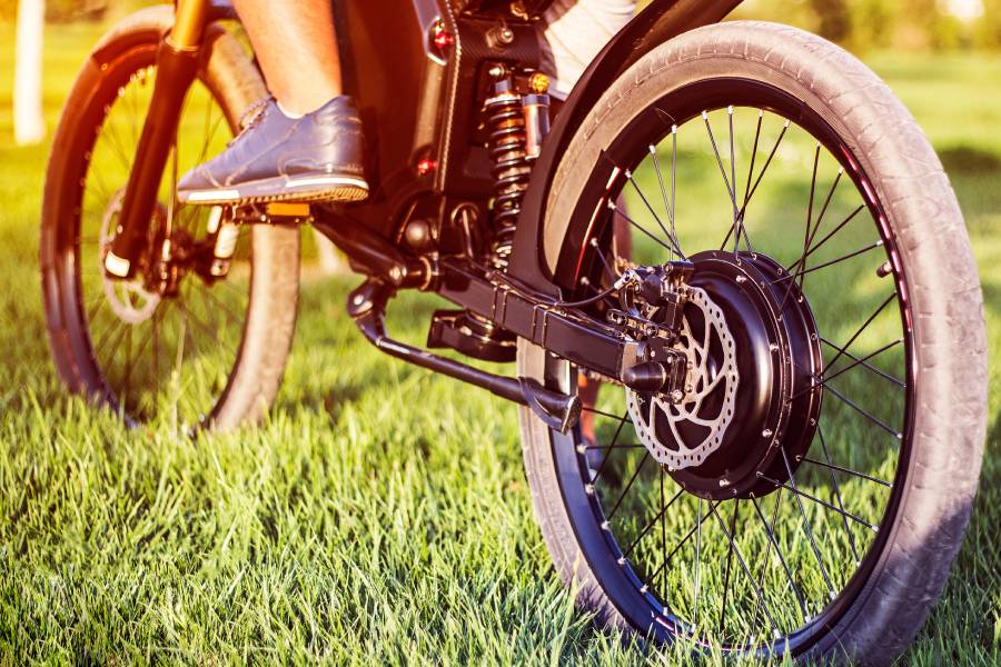 Commuter vs Recreational E-Bikes: Find Your Perfect Match